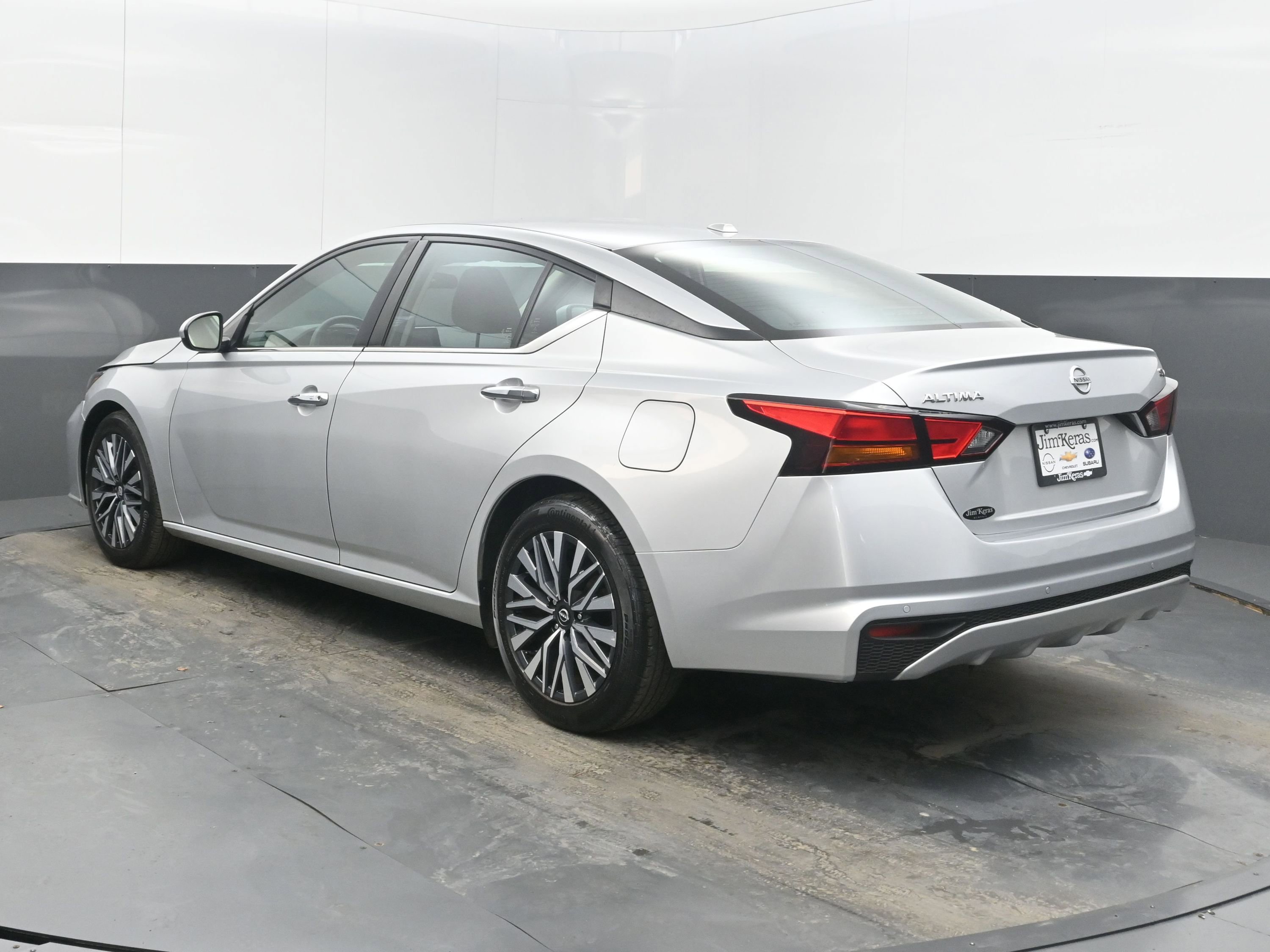 Used 2023 Nissan Altima 2.5 SV image 8