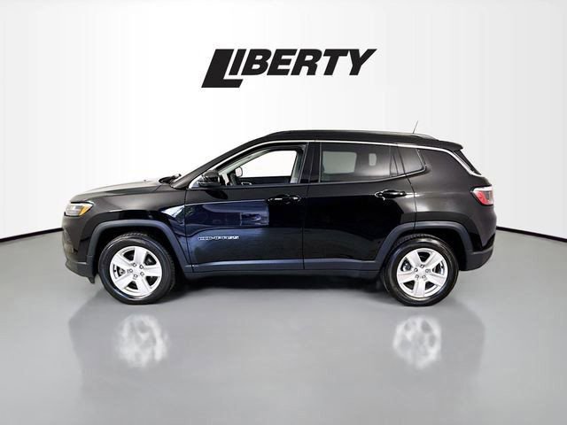 Used 2022 Jeep Compass Latitude image 4