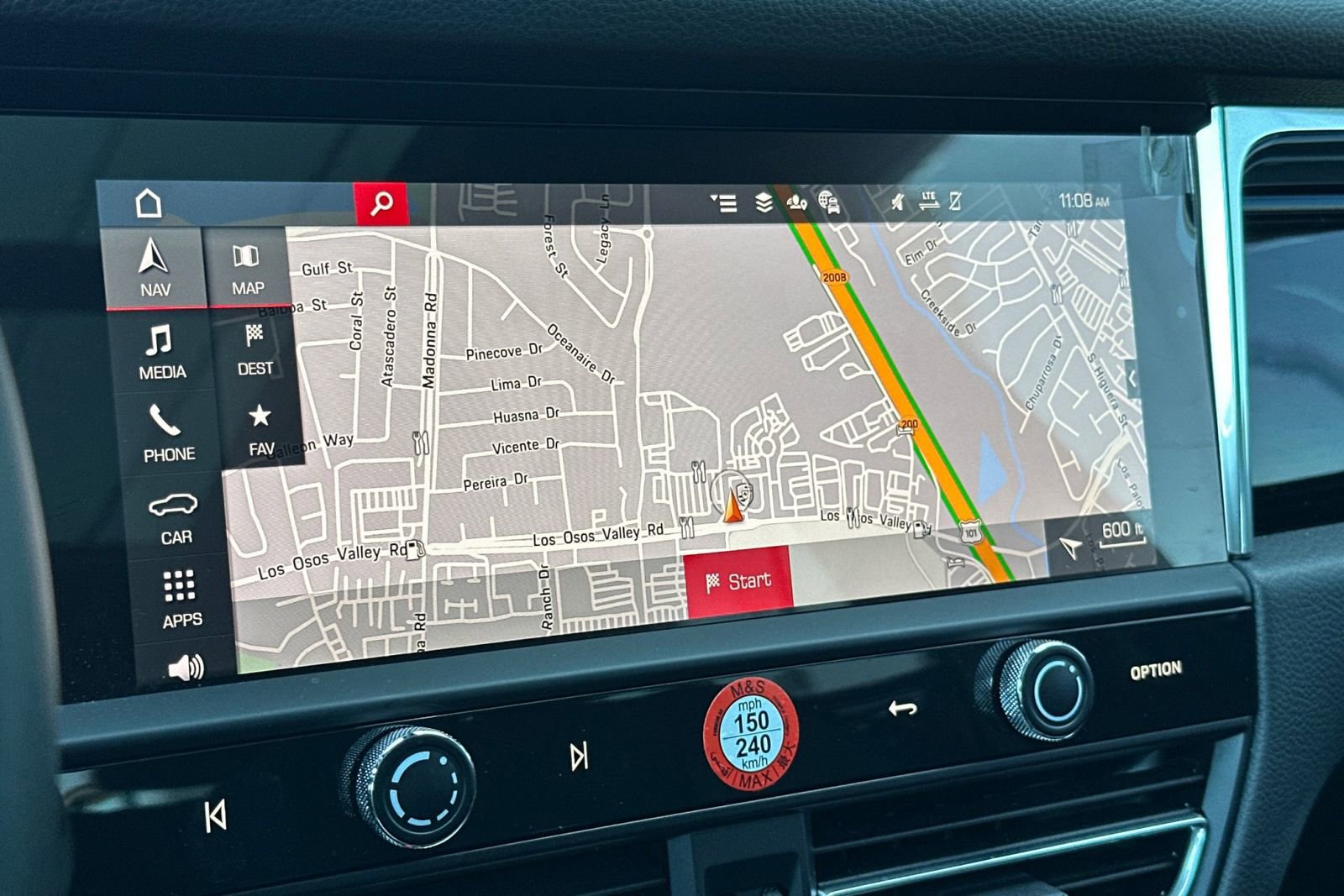 Used 2025 Porsche Macan image 34