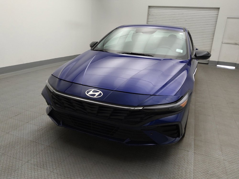 Used 2025 Hyundai Elantra Sport FWD image 15