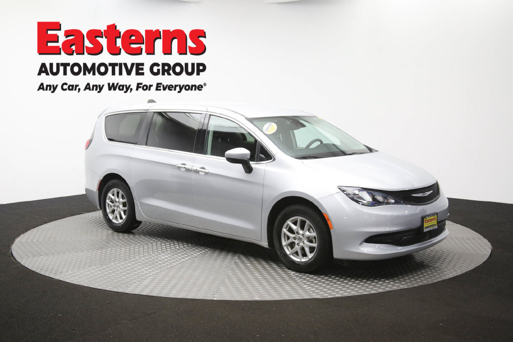 Used 2023 Chrysler Voyager LX FWD image 52