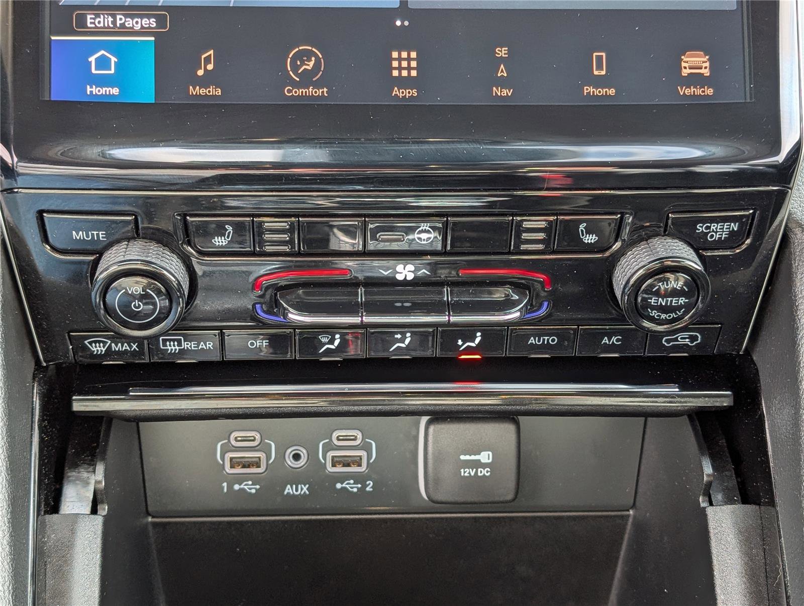 Used 2023 Jeep Grand Cherokee Limited w/ Black Appearance Package image 27