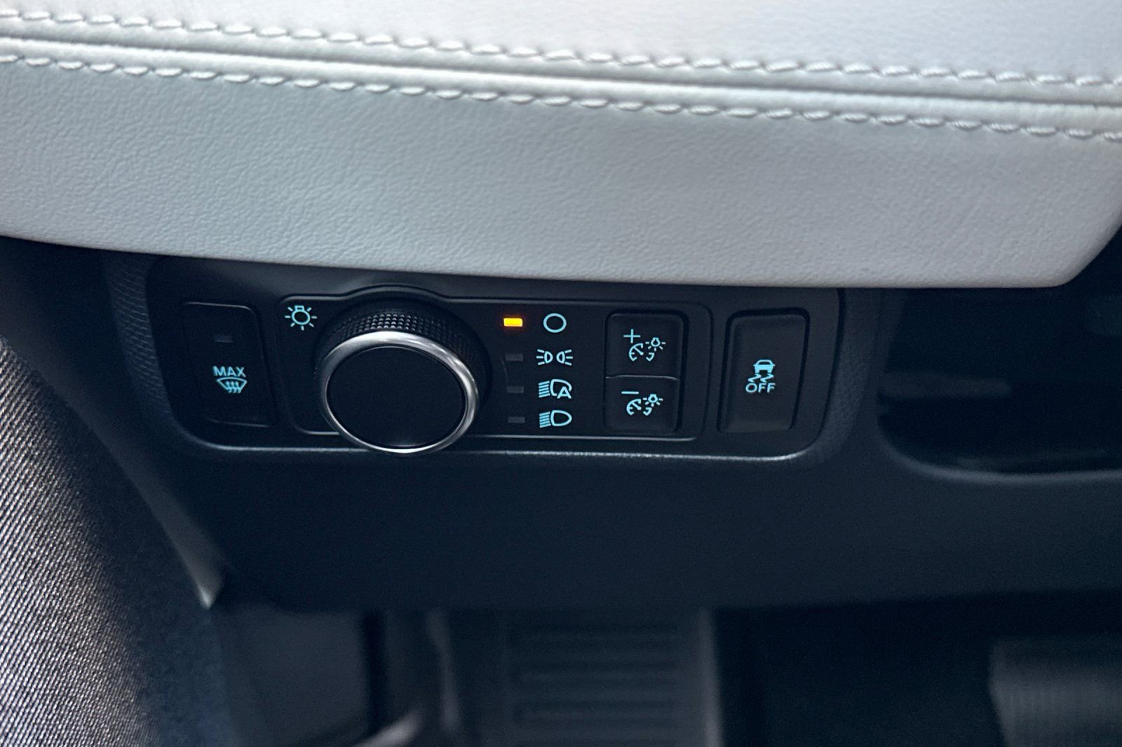 New 2025 Ford Mustang Mach-E Premium image 23