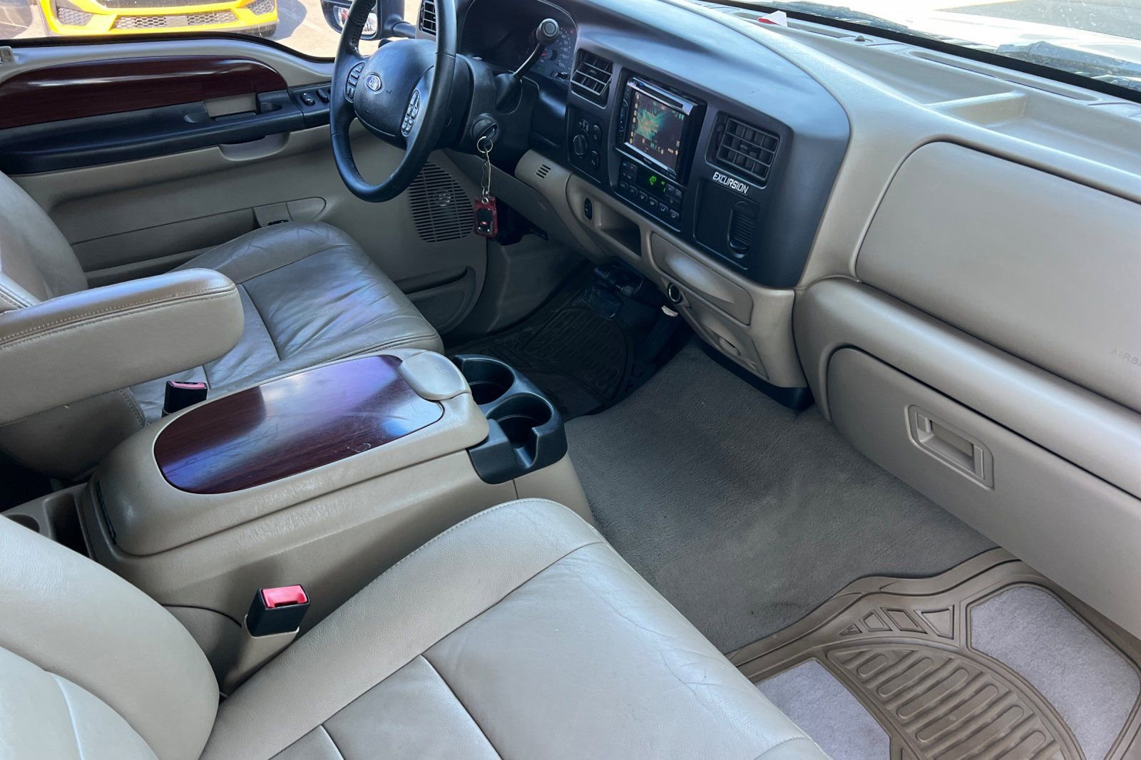 Used 2005 Ford Excursion Limited image 17
