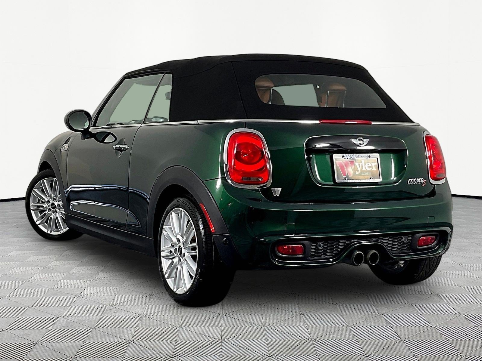 Used 2018 MINI Cooper S FWD image 4