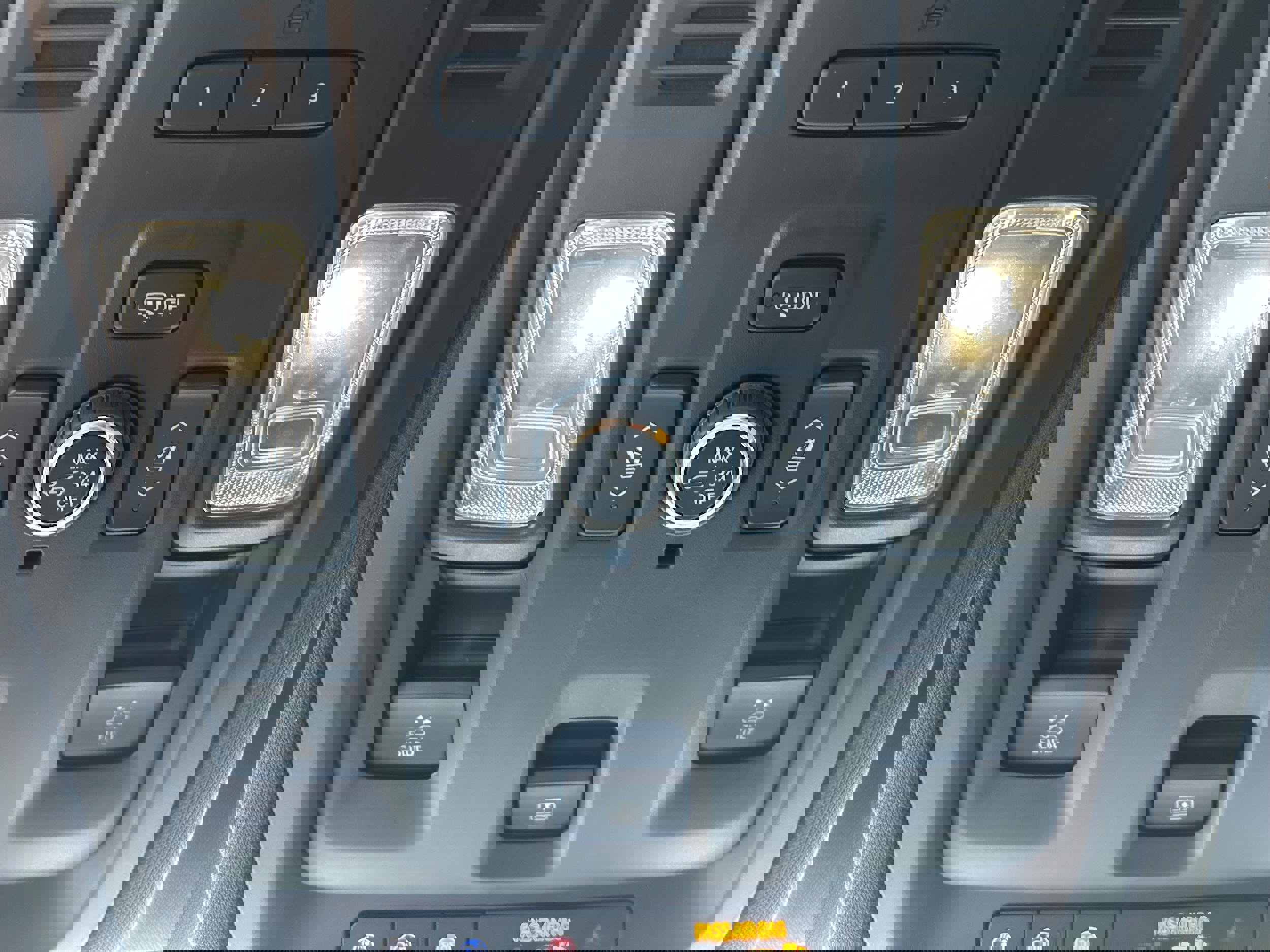 Used 2022 Chevrolet Tahoe Z71 w/ Luxury Package image 26