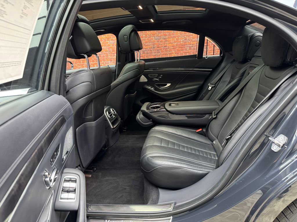 Used 2020 Mercedes-Benz S 560 4MATIC Sedan image 22