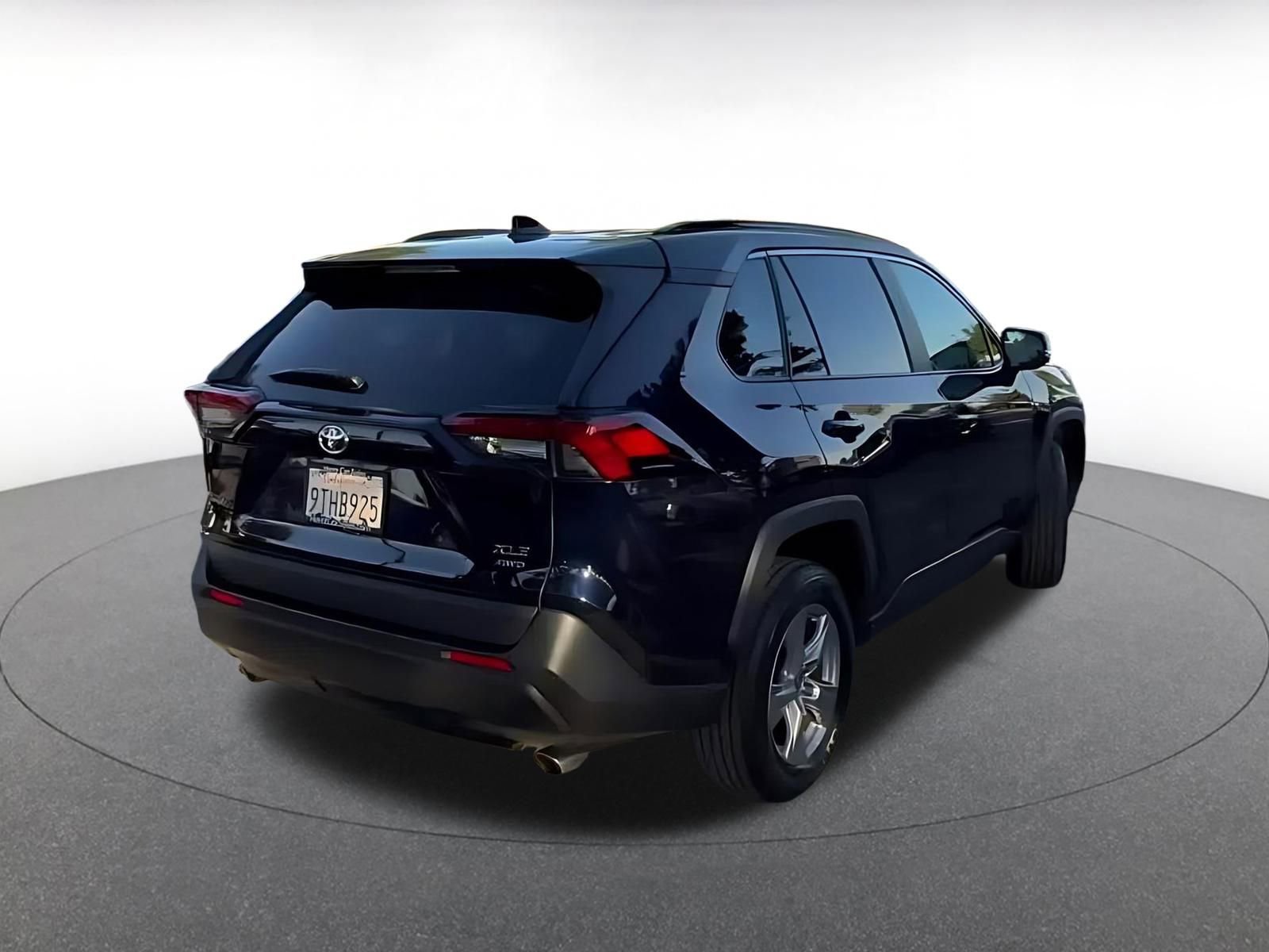 Used 2025 Toyota RAV4 XLE image 14