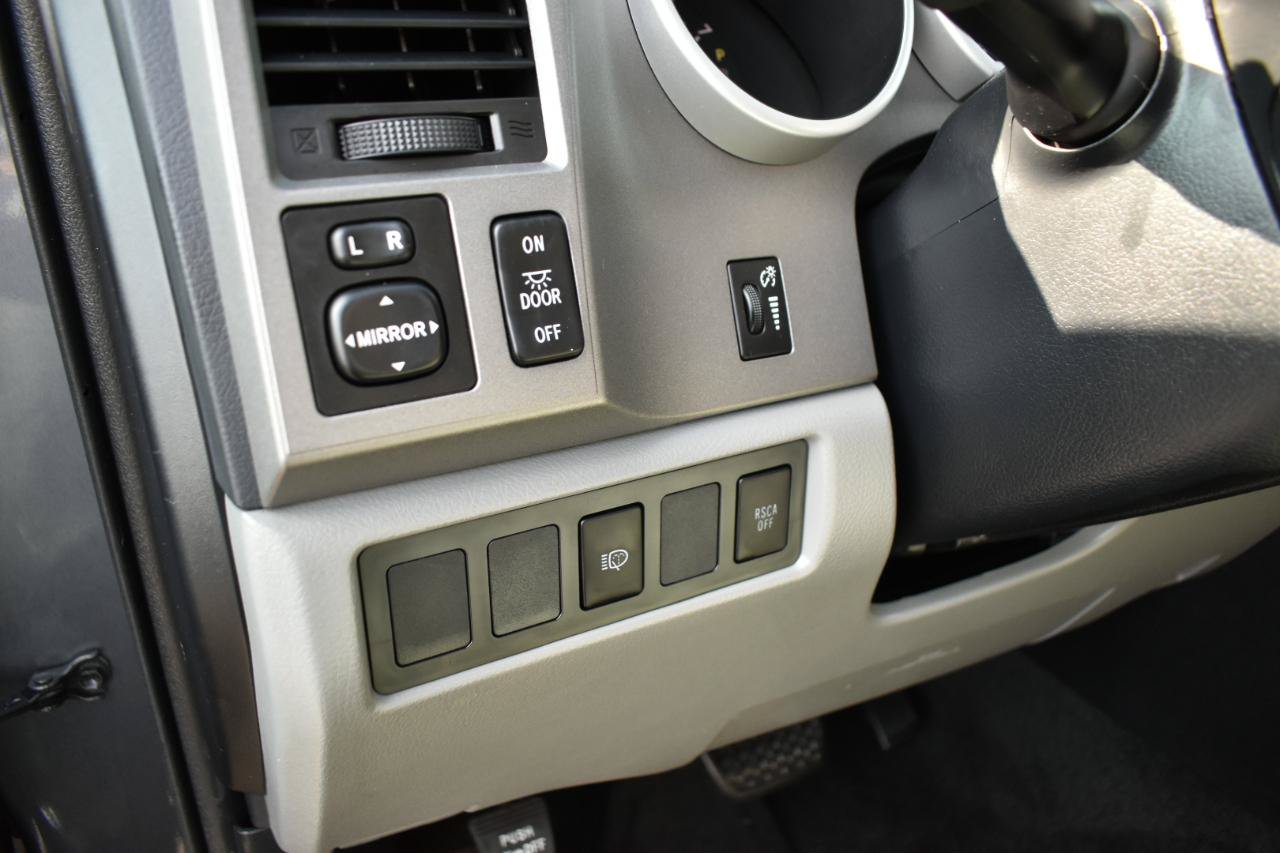 Used 2013 Toyota Sequoia SR5 AWD/4WD image 44