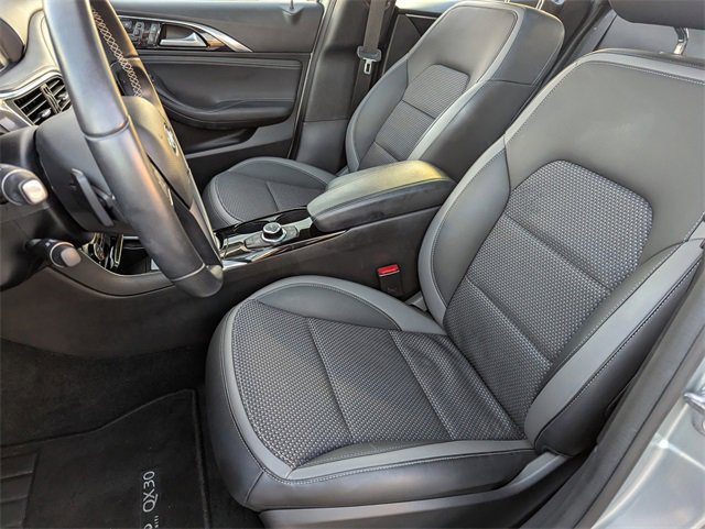 Used 2019 INFINITI QX30 image 11
