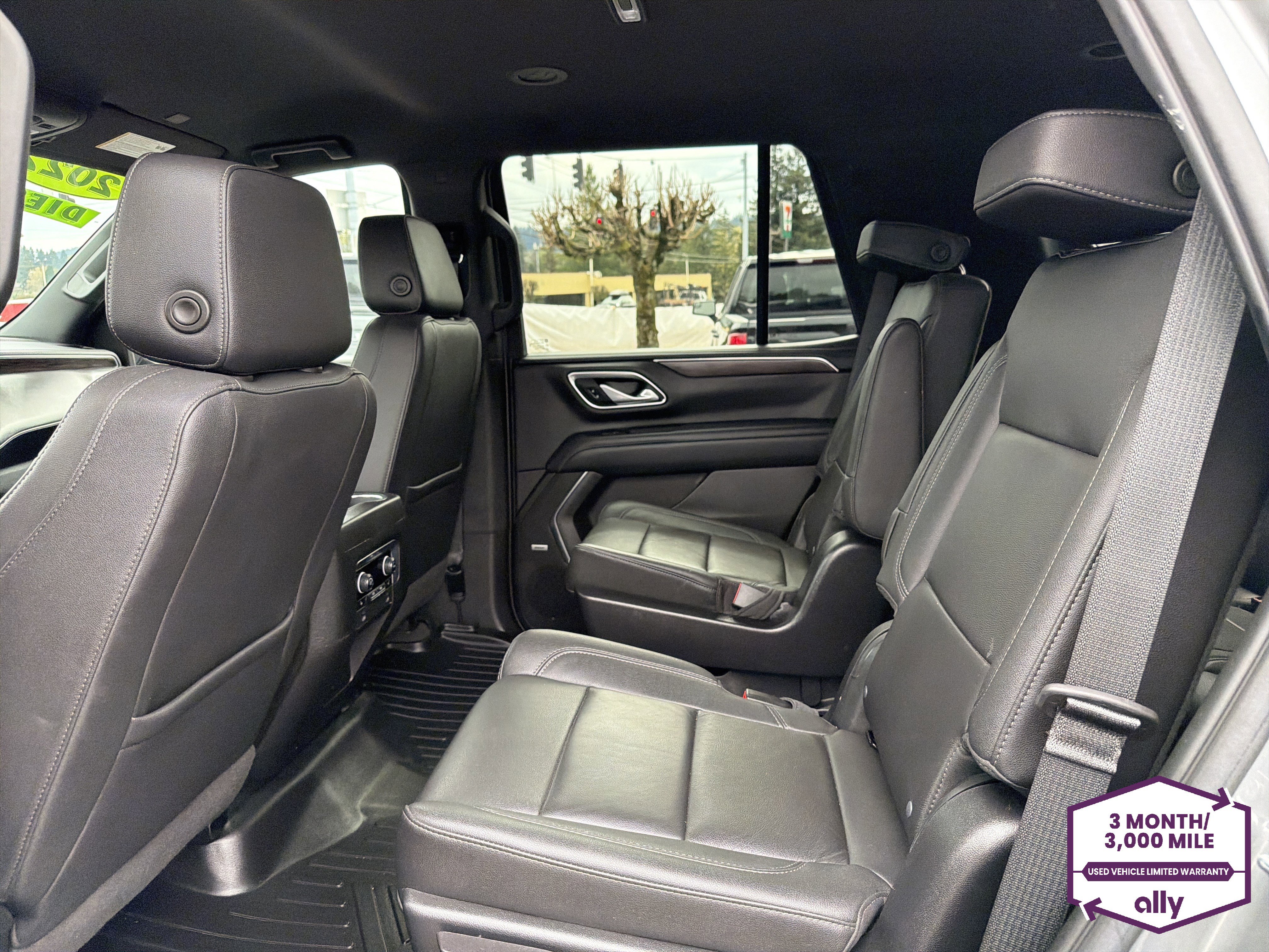 Used 2022 Chevrolet Tahoe LT w/ Luxury Package image 11