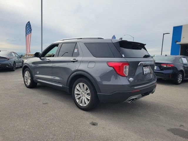 Used 2024 Ford Explorer King Ranch w/ Technology Package RWD image 4