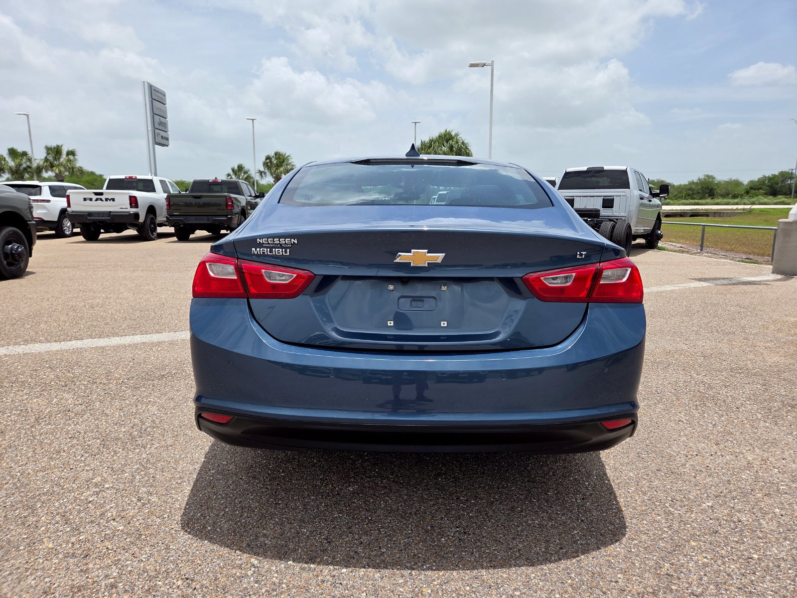 Used 2024 Chevrolet Malibu LT FWD image 6