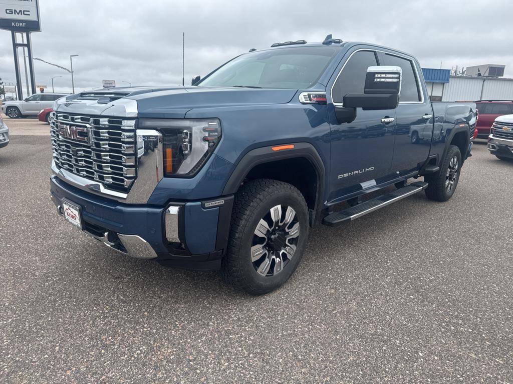 Used 2024 GMC Sierra 2500 Denali w/ Technology Package image 2