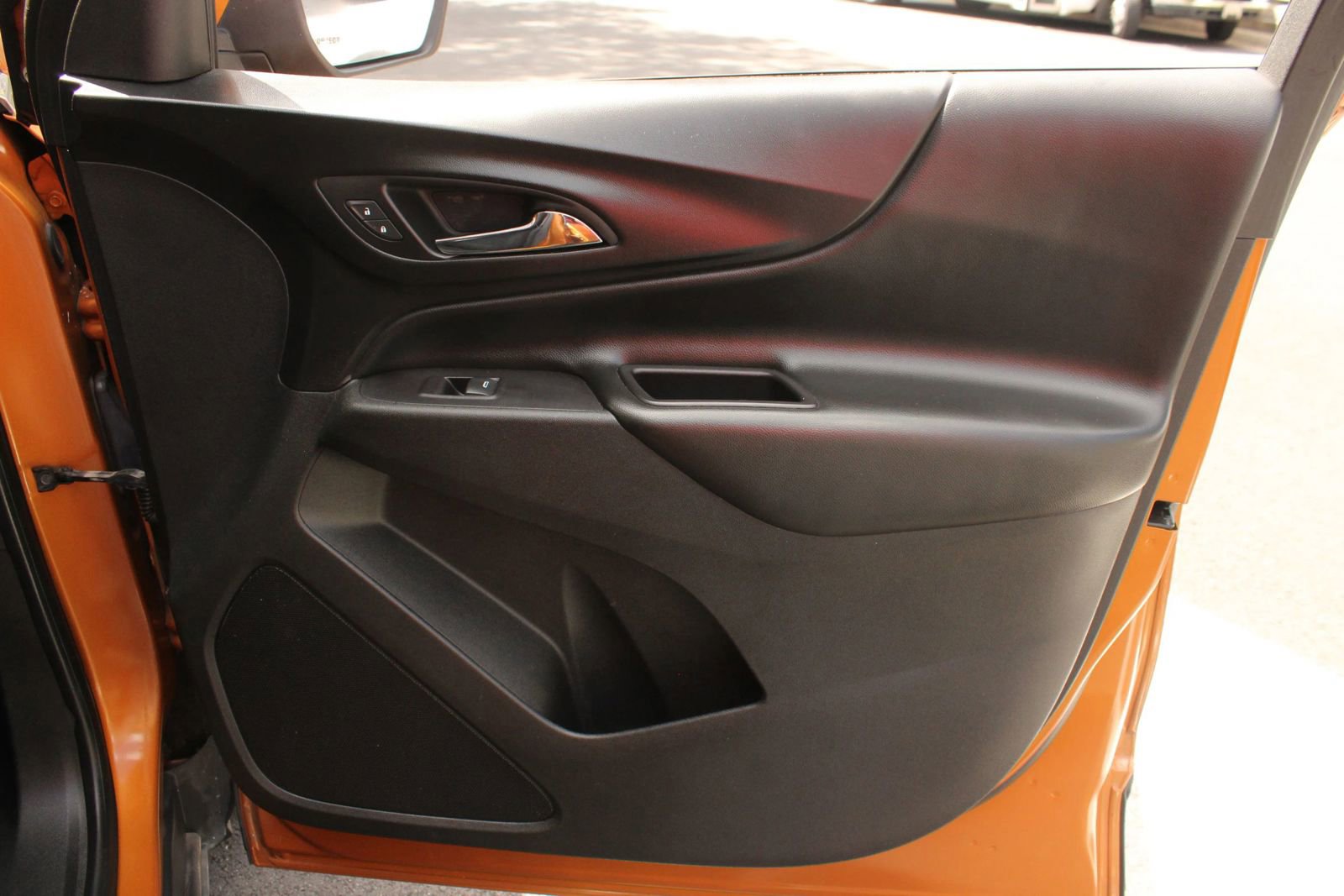 Used 2019 Chevrolet Equinox LT FWD image 29
