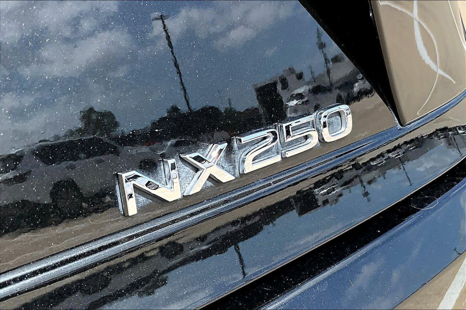 Used 2023 Lexus NX 250 FWD image 10
