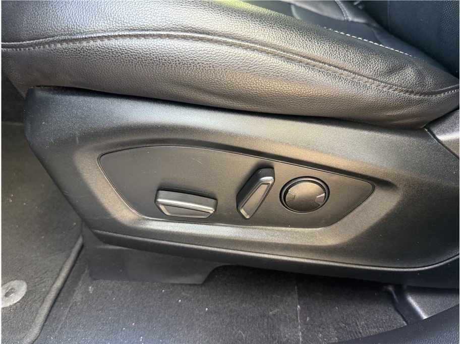 Used 2021 Ford Explorer Limited AWD/4WD image 10