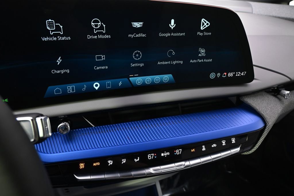 Certified 2025 Cadillac Optiq Sport 1 AWD/4WD image 27