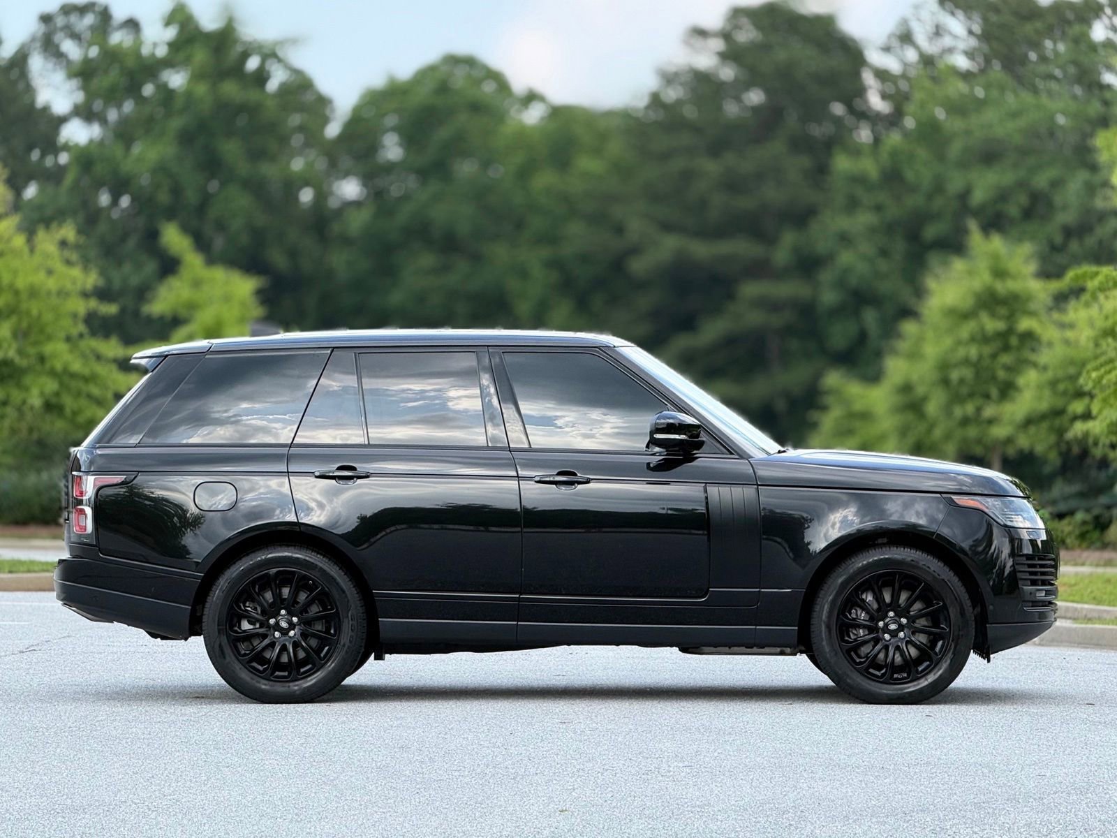 Used 2019 Land Rover Range Rover HSE AWD/4WD image 12