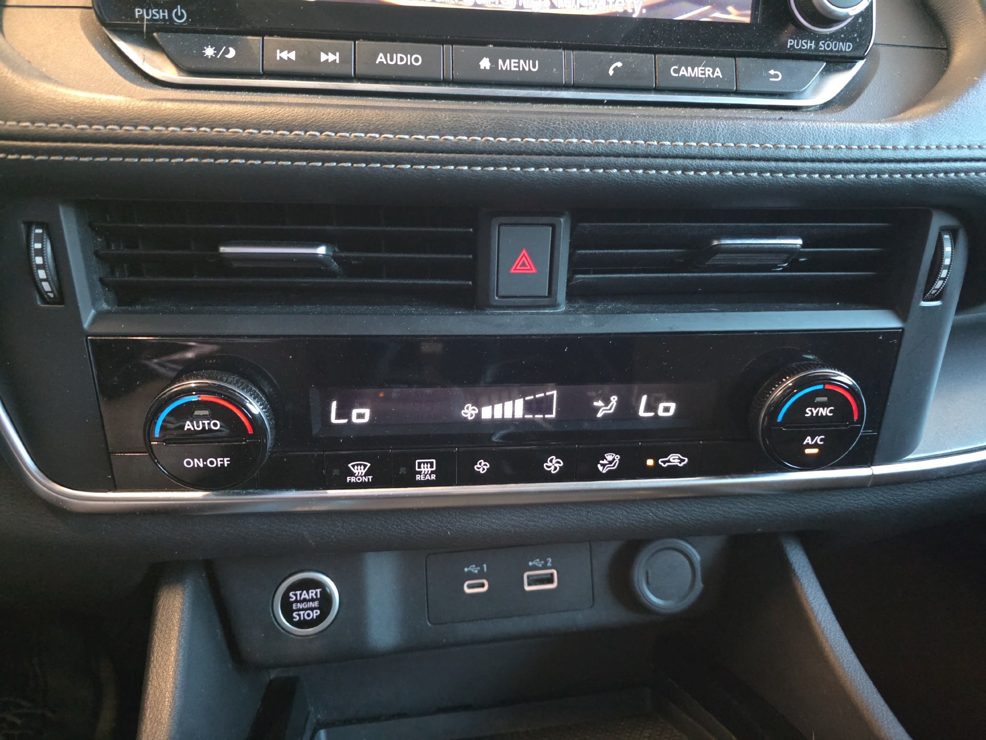 Used 2023 Nissan Rogue SV FWD image 22