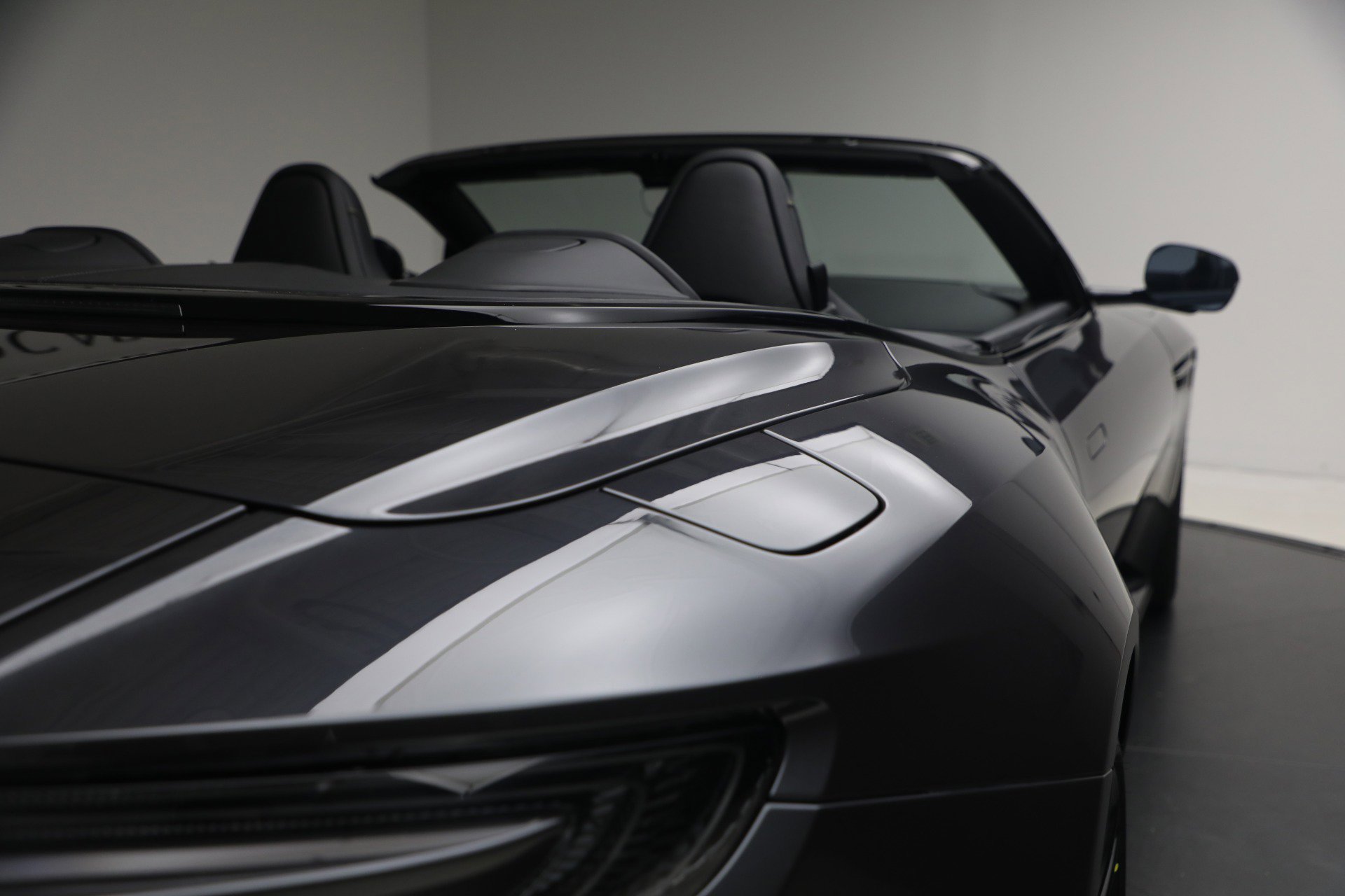 New 2026 Aston Martin DB12 Convertible image 43