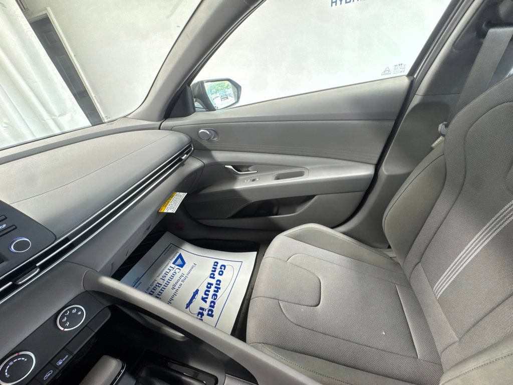 New 2026 Hyundai Elantra SE FWD image 20