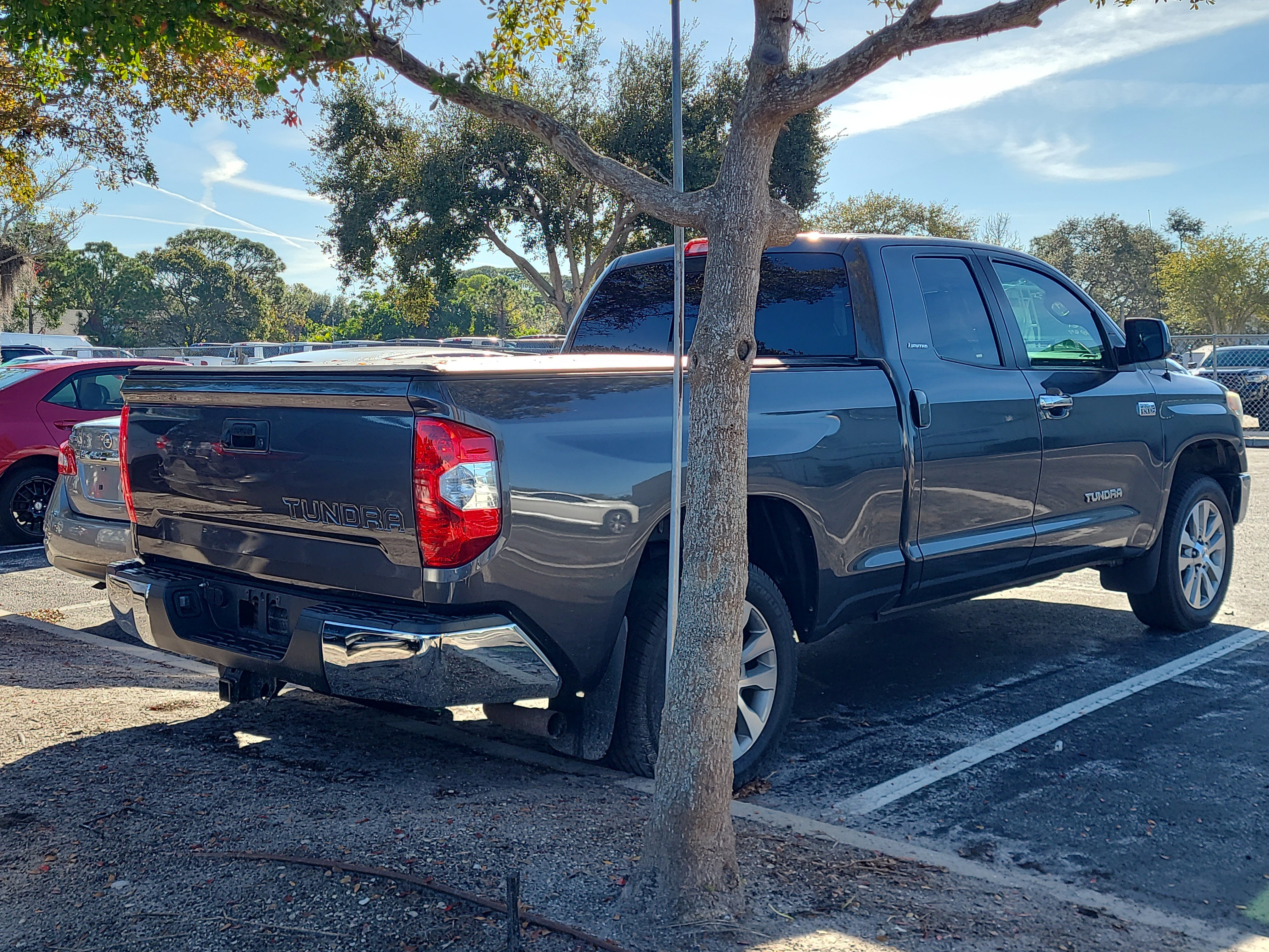 Used 2014 Toyota Tundra Limited image 6