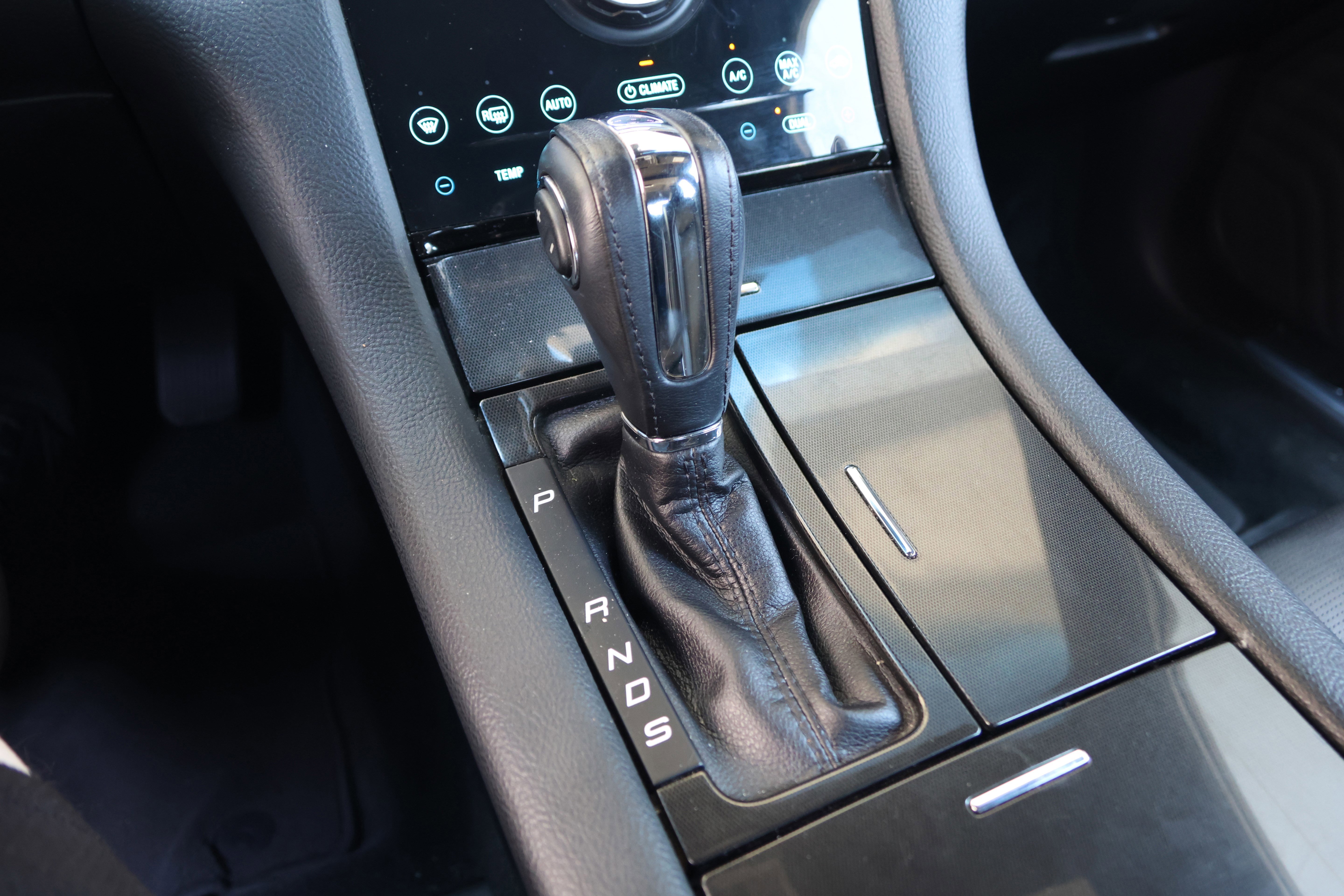 Used 2018 Ford Taurus Limited image 27