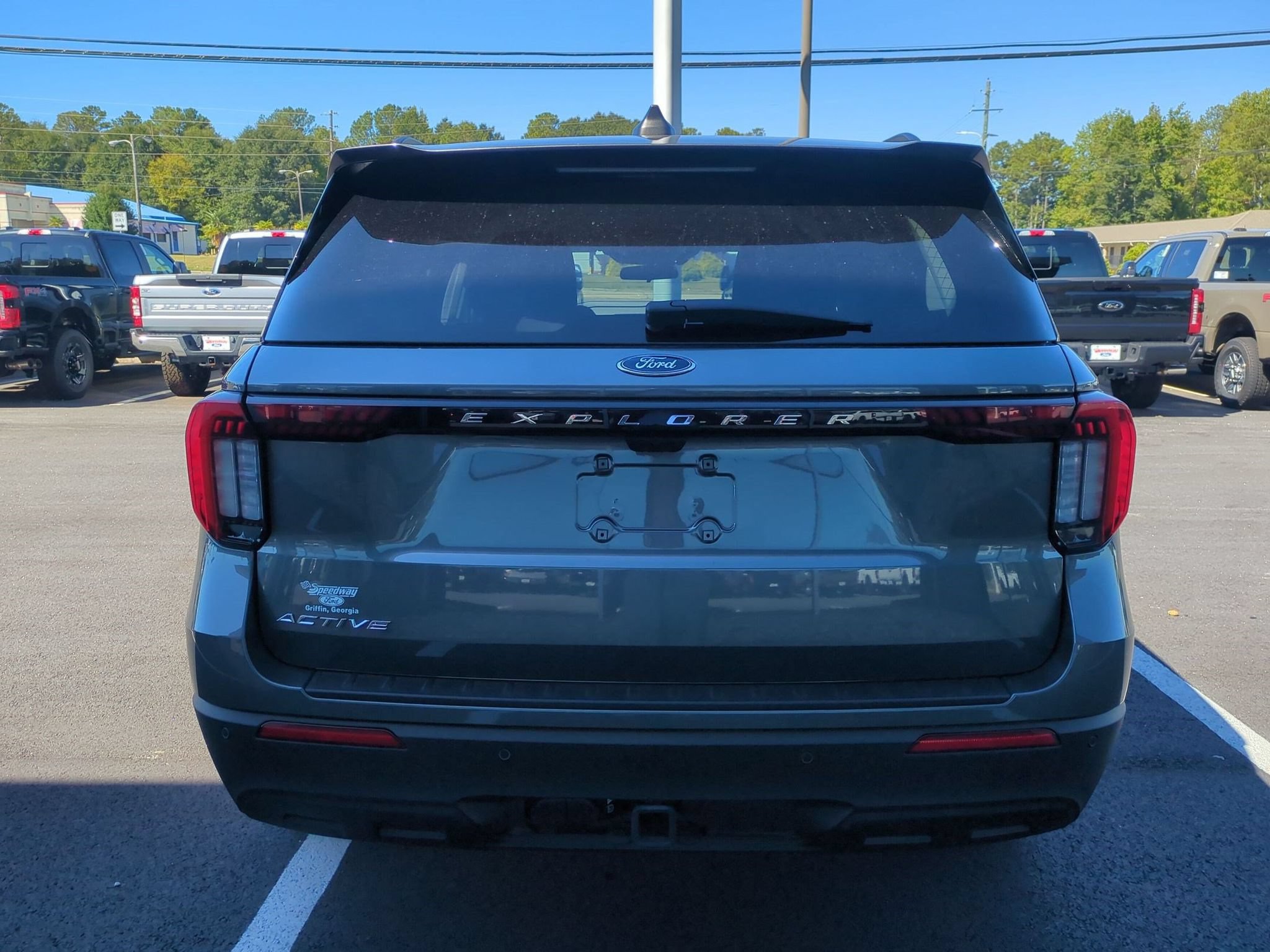 Used 2026 Ford Explorer Active RWD image 8