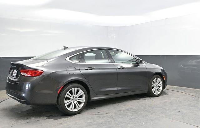 Used 2015 Chrysler 200 Limited w/ Spring Special Group FWD image 10