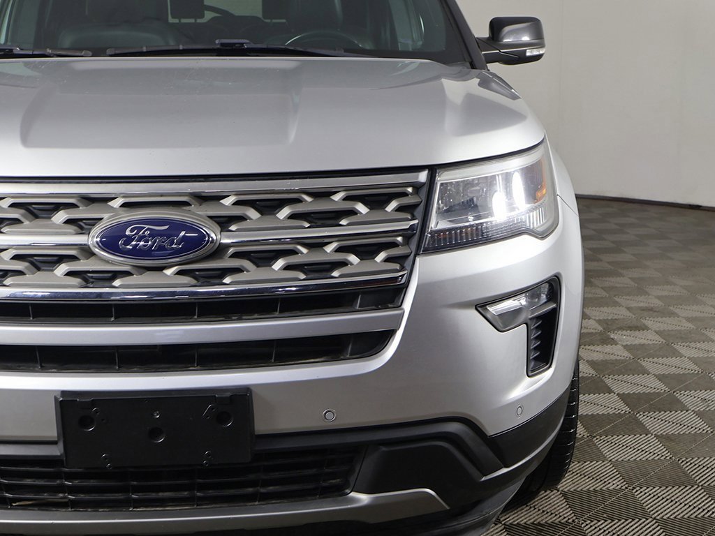 Used 2018 Ford Explorer XLT w/ Equipment Group 202A image 13