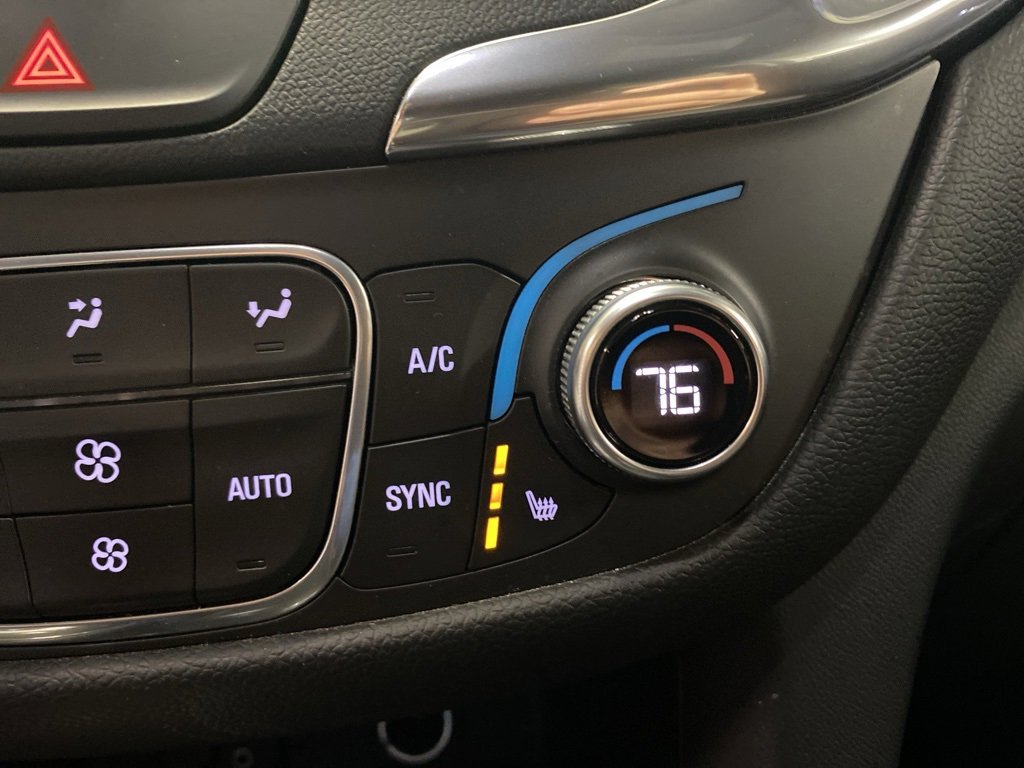 Used 2018 Chevrolet Equinox LT image 27