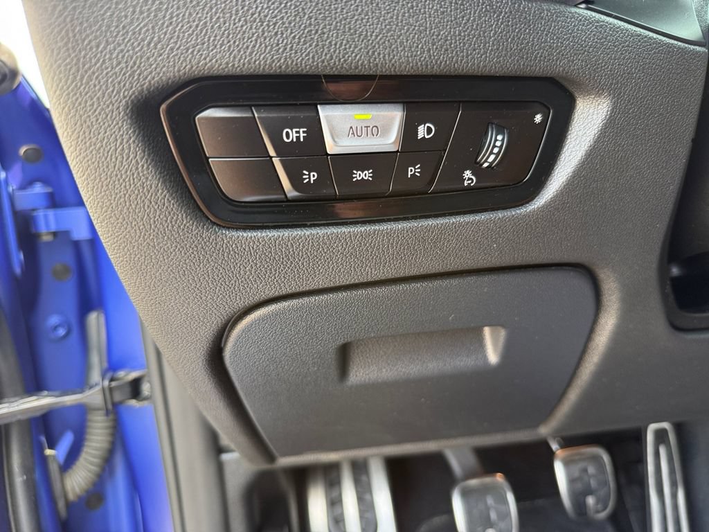 Used 2022 BMW M4 Coupe w/ Executive Package RWD image 24