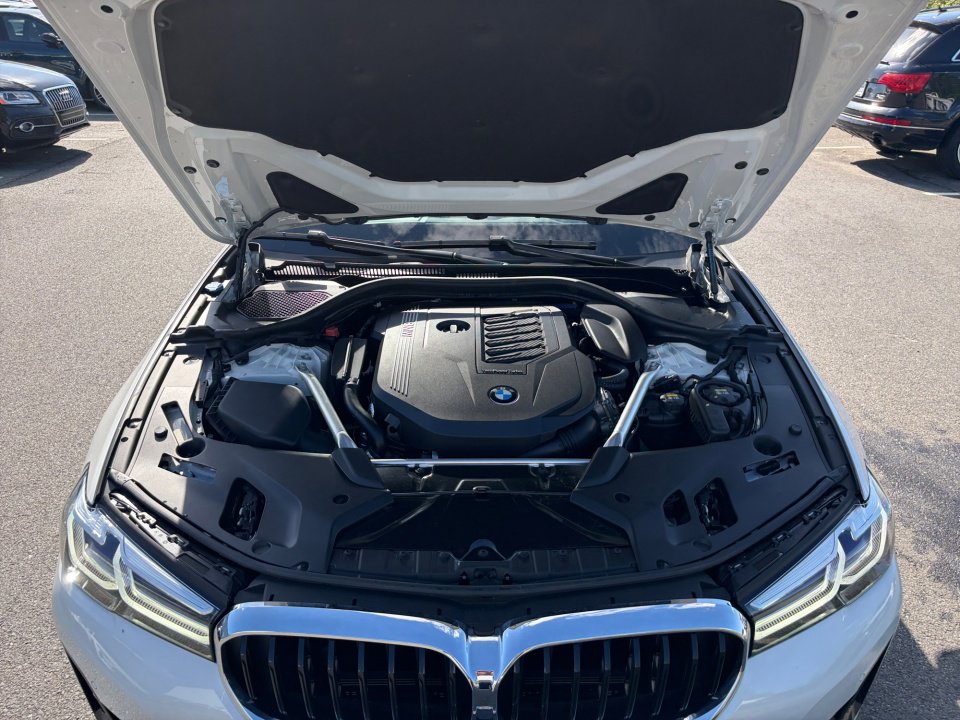 Used 2022 BMW 540i w/ Premium Package RWD image 16