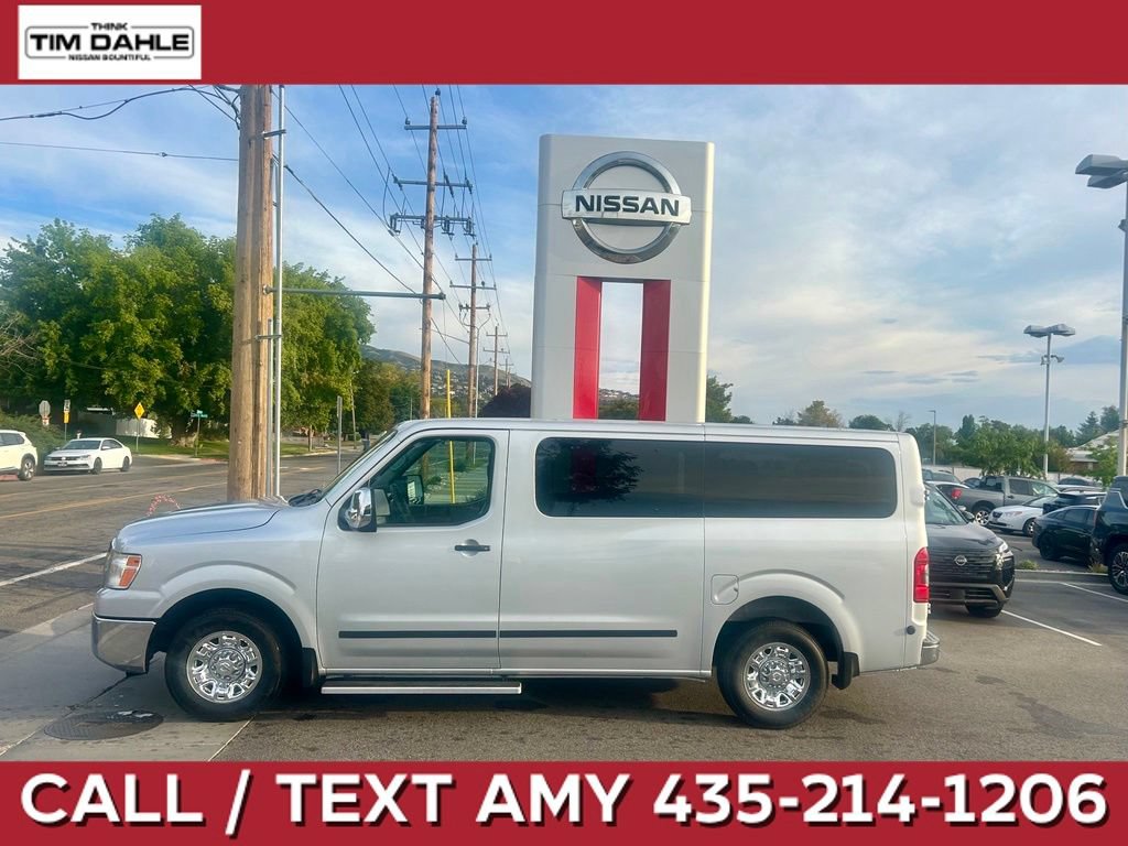 Used 2021 Nissan NV 3500 SV RWD image 1