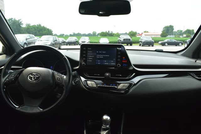 Used 2019 Toyota C-HR XLE FWD image 31
