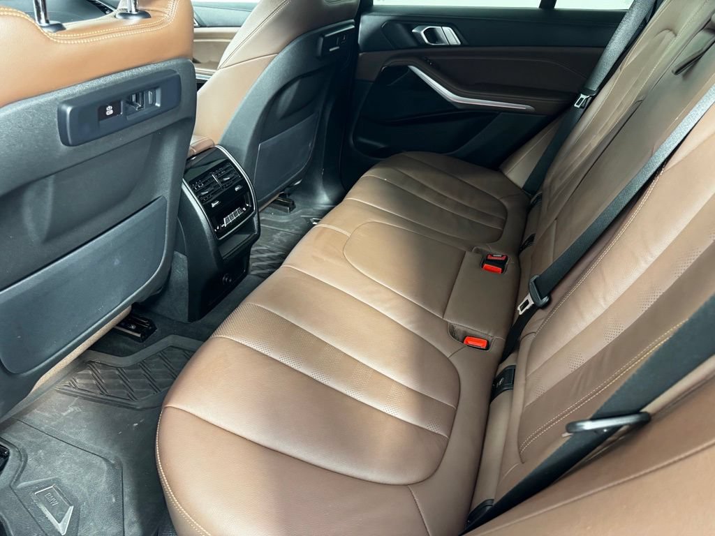 Used 2020 BMW X5 xDrive40i w/ Premium Package AWD/4WD image 14