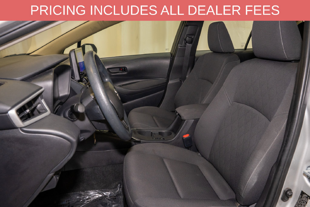 Used 2025 Toyota Corolla LE FWD image 10