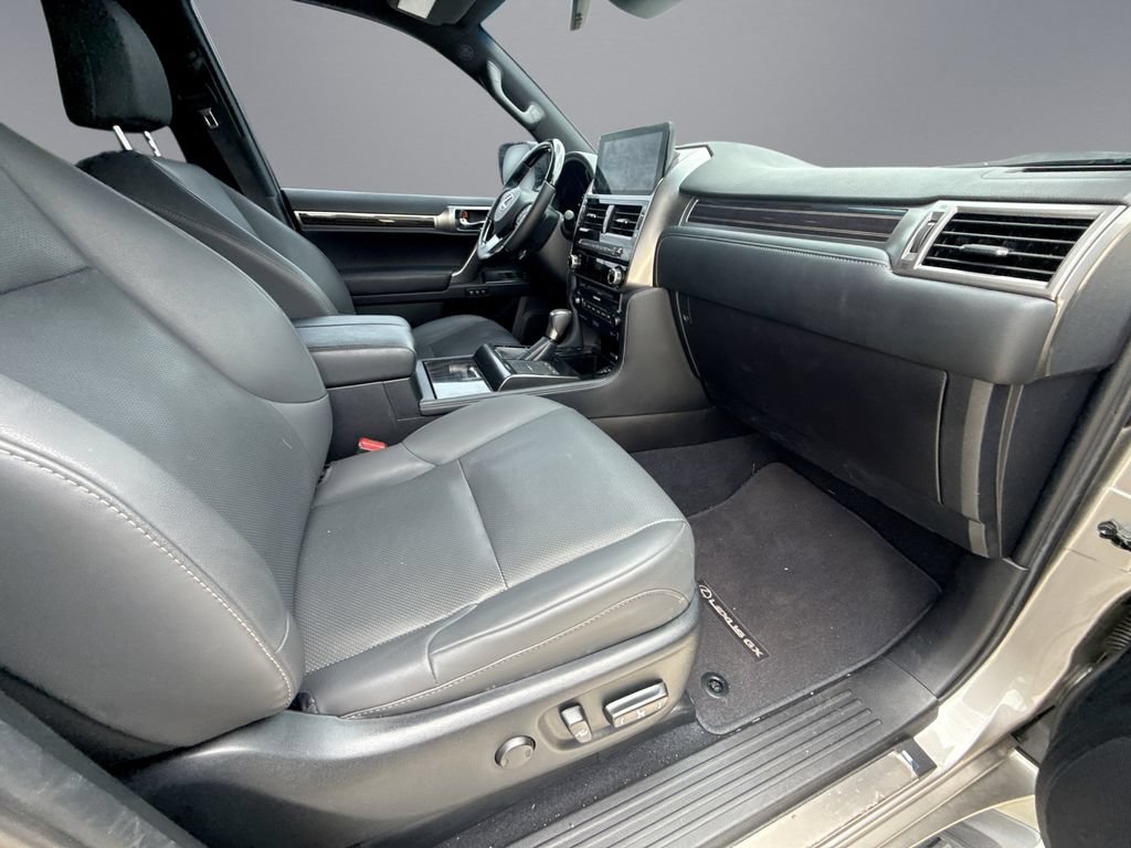 Used 2023 Lexus GX 460 Premium AWD/4WD image 15