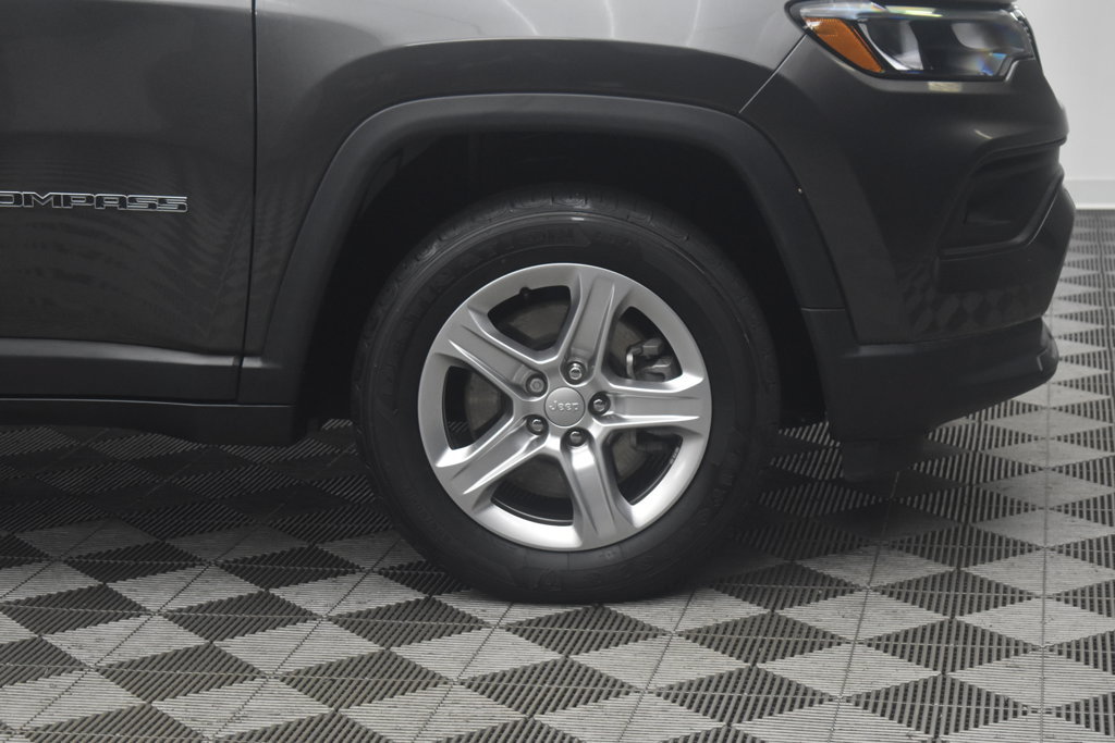 Certified 2023 Jeep Compass Latitude AWD/4WD image 23