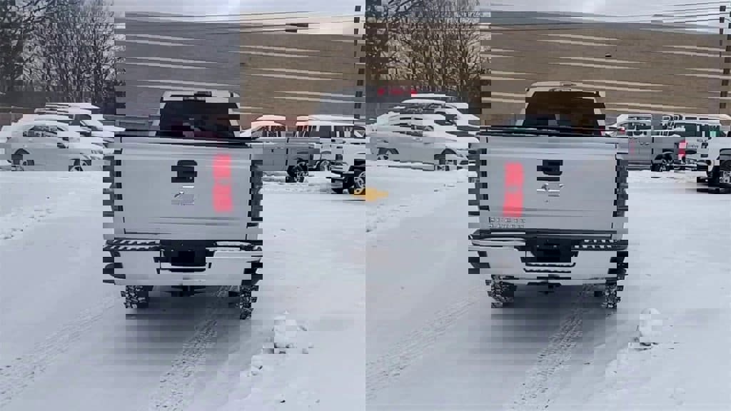 Used 2018 Chevrolet Silverado 1500 Custom w/ Custom Value Package image 7