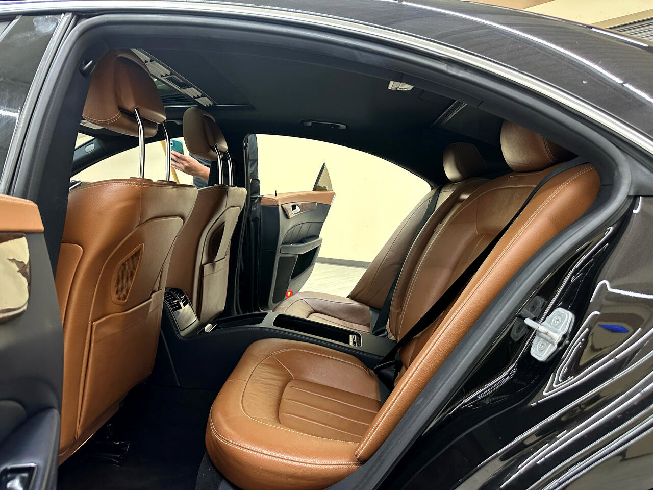 Used 2015 Mercedes-Benz CLS 400 w/ Premium 2 Package image 32