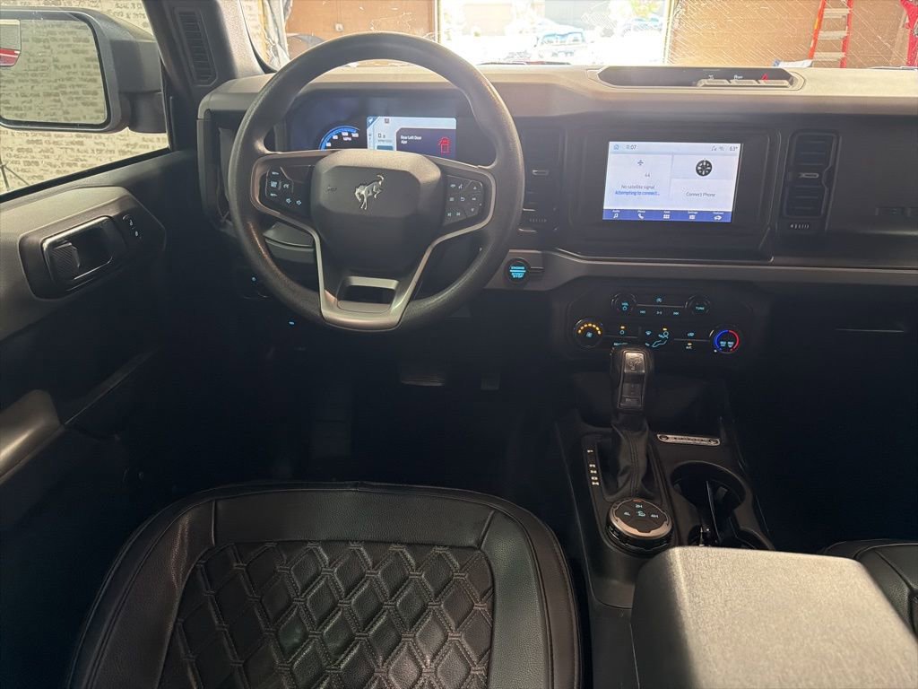 Used 2023 Ford Bronco 4-Door AWD/4WD image 15