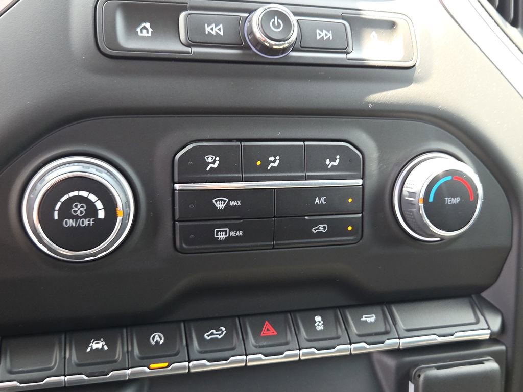 Used 2024 Chevrolet Silverado 1500 Custom image 22