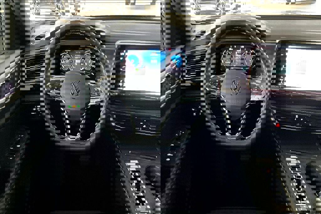 New 2026 Volkswagen Atlas Cross Sport SE image 4