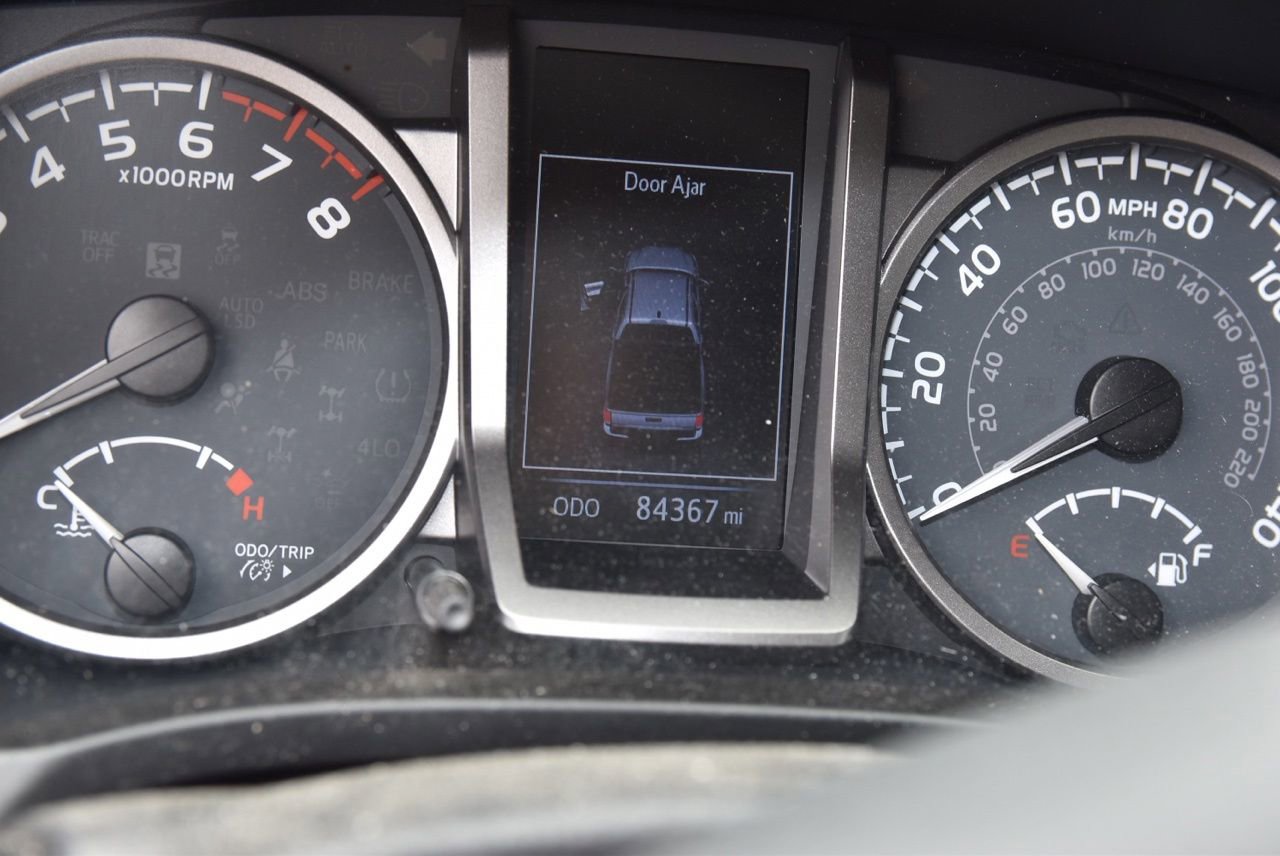Used 2020 Toyota Tacoma SR5 RWD image 9
