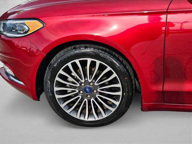 Used 2017 Ford Fusion SE w/ Fusion SE Technology Package image 22