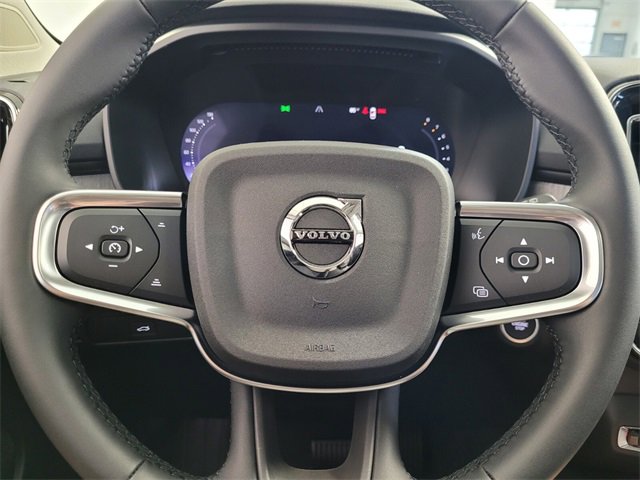 New 2026 Volvo XC40 B5 Core w/ Climate Package image 23