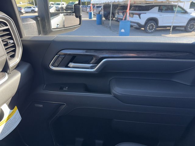 New 2025 Chevrolet Silverado 2500 LTZ w/ LTZ Premium Package AWD/4WD image 27