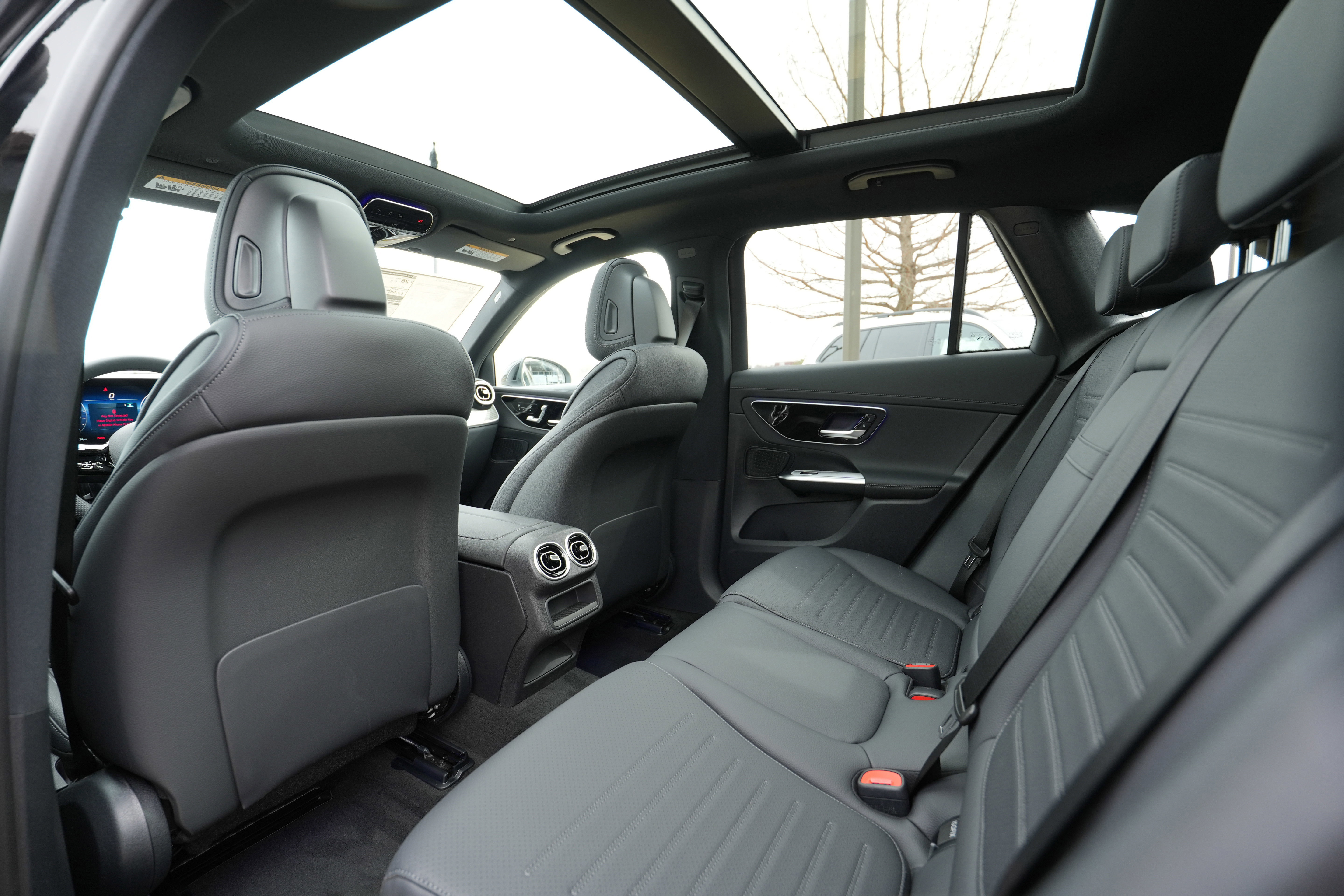 New 2026 Mercedes-Benz GLC 300 4MATIC image 40